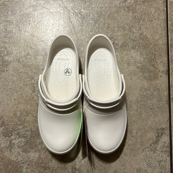 Crocs Womens Mercy Work Clog Slip Resistant White - Picture 1 of 8